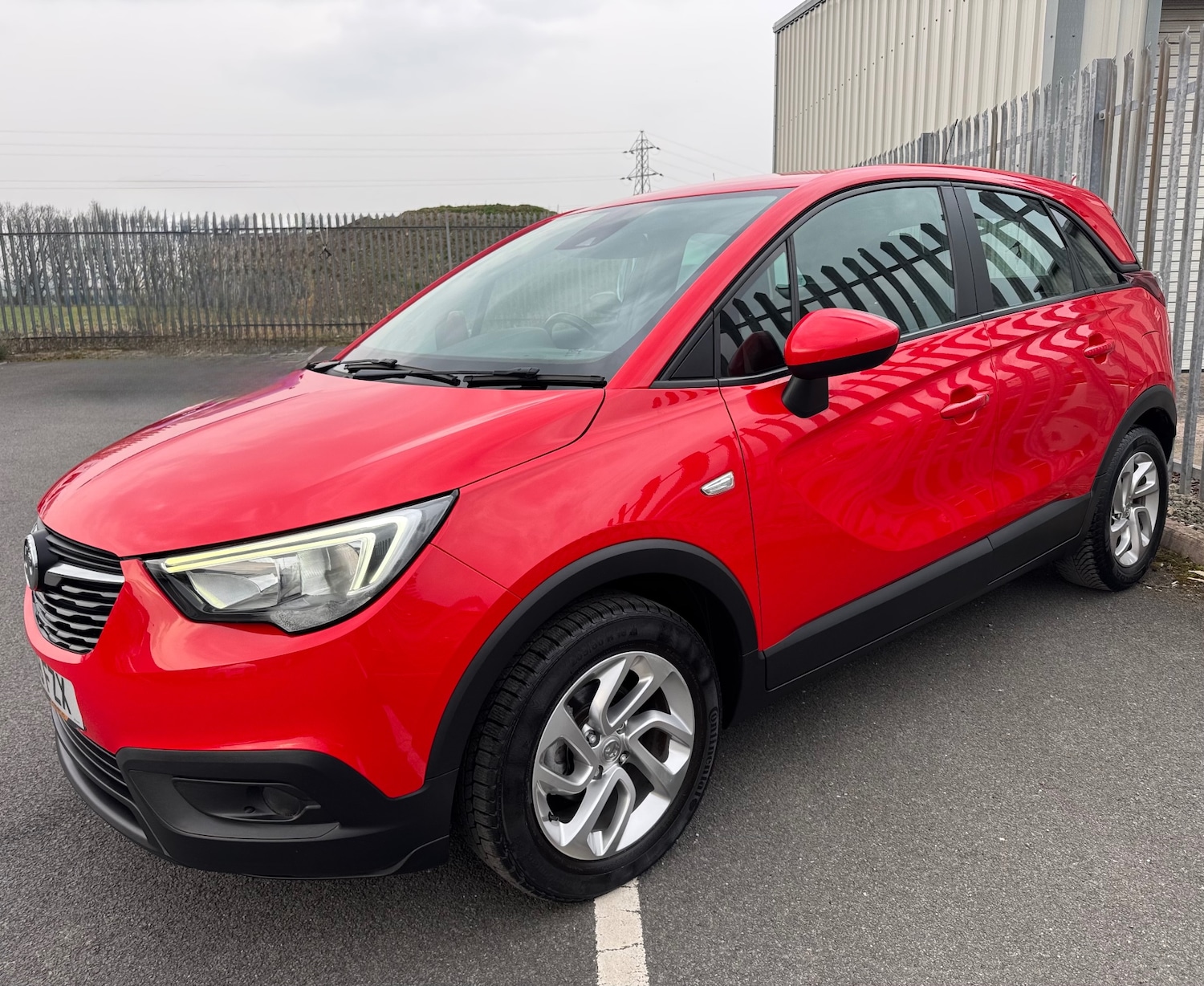Used Vauxhall Crossland X 2018 for sale - 77766570: Photo 2