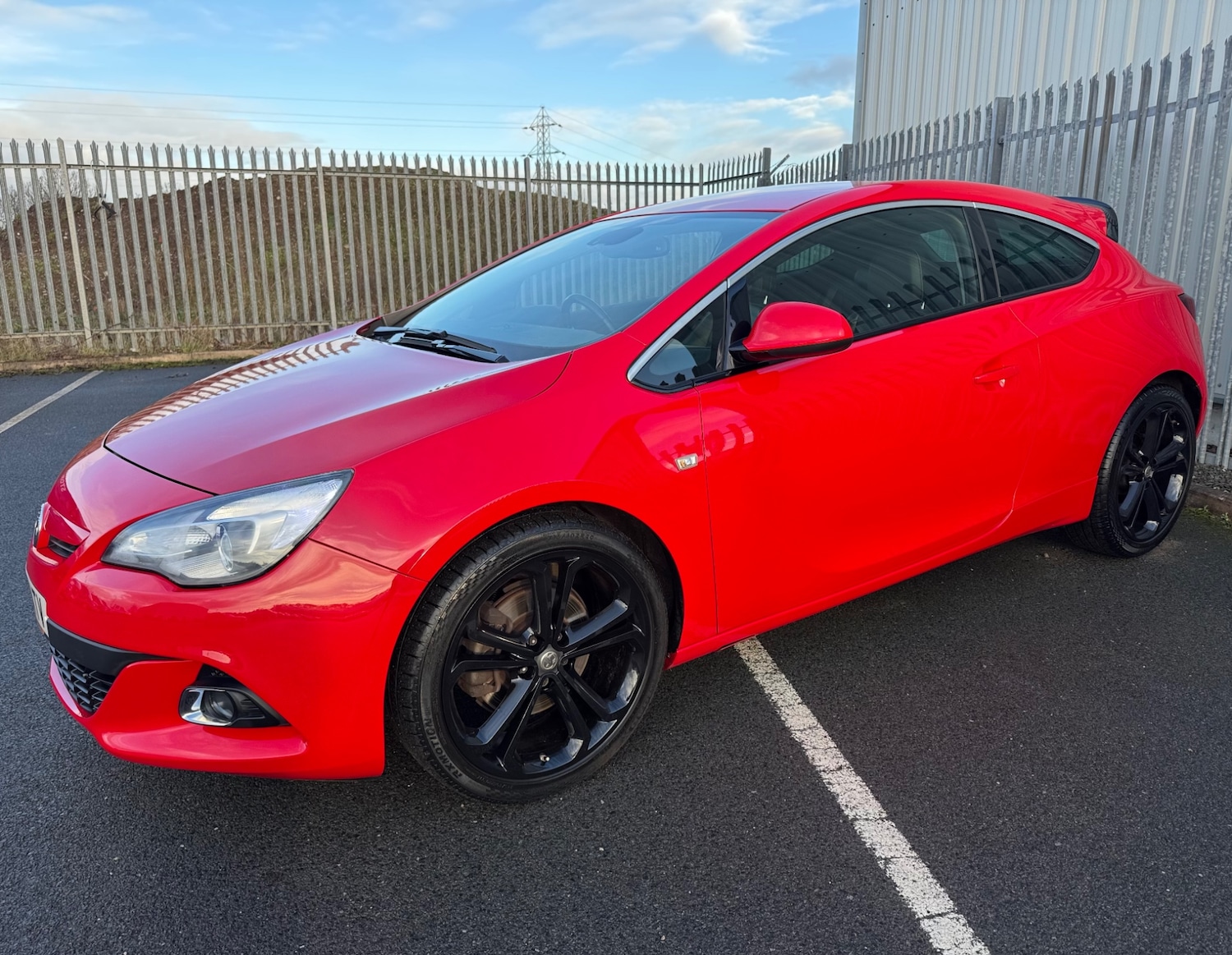 Used Vauxhall Astra GTC 2016 for sale - 77228191: Photo 2