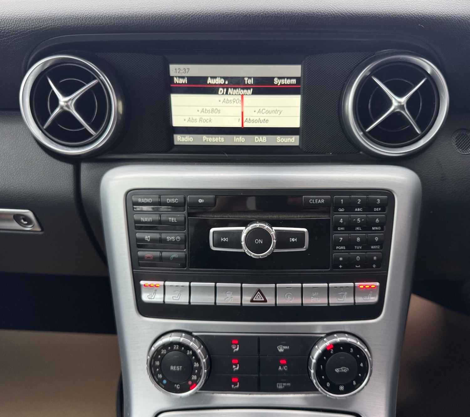 Used Mercedes-Benz SLK 2015 for sale - 76940436: Photo 12