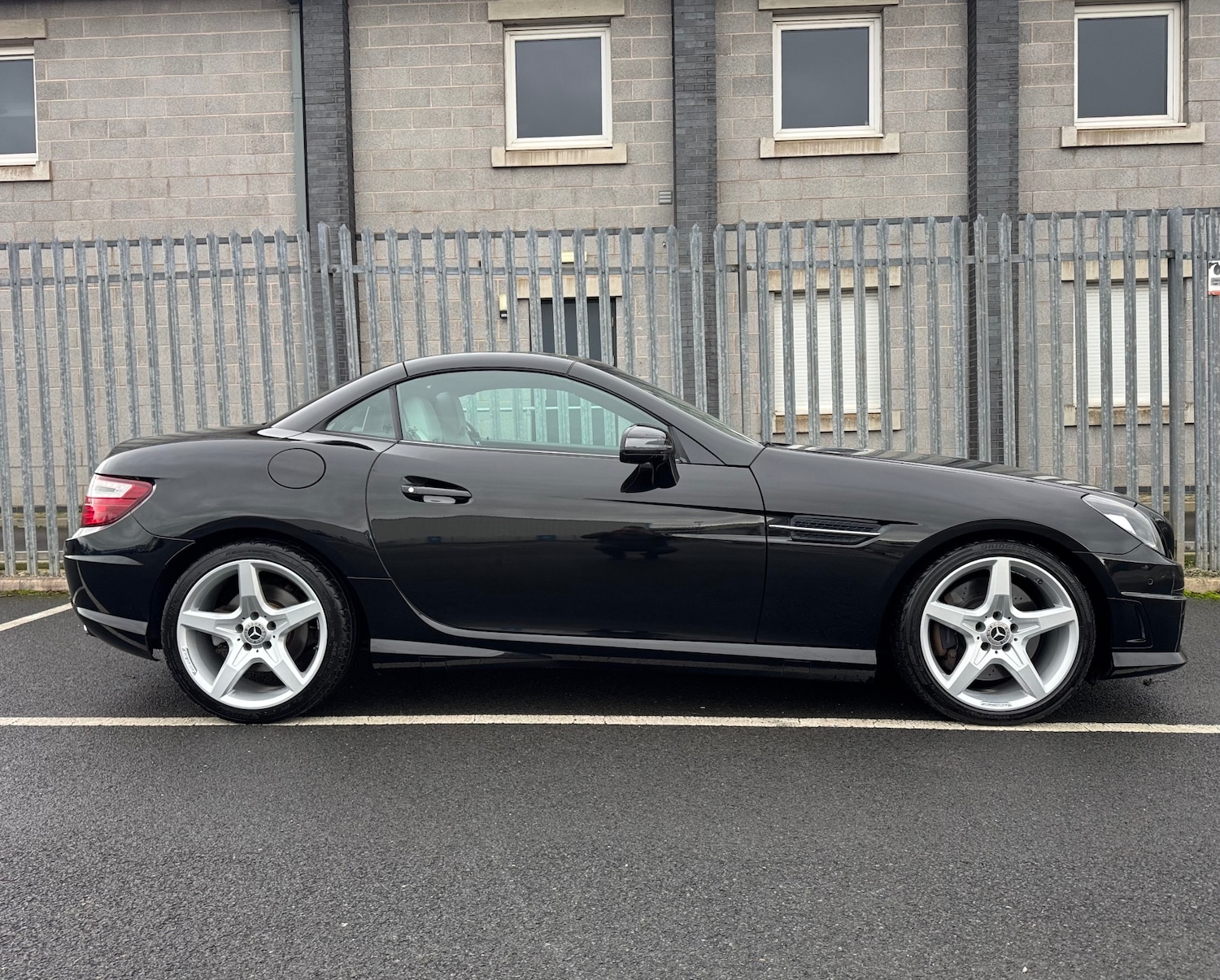 Used Mercedes-Benz SLK 2015 for sale - 76940436: Photo 7