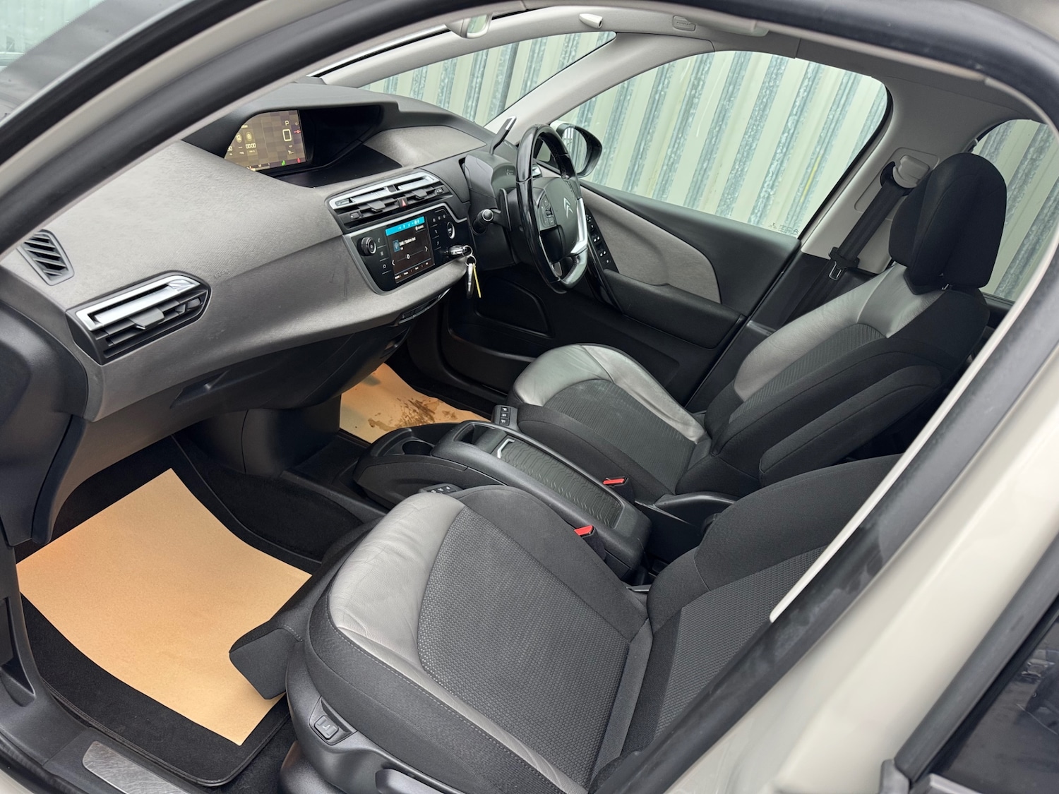 Used Citroen C4 Grand Picasso 2017 for sale - 77340609: Photo 10