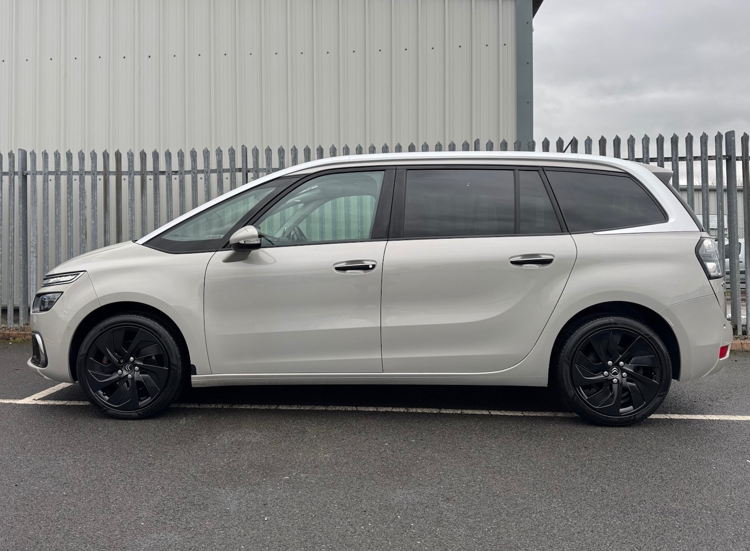 Used Citroen C4 Grand Picasso 2017 for sale - 77340609: Photo 8