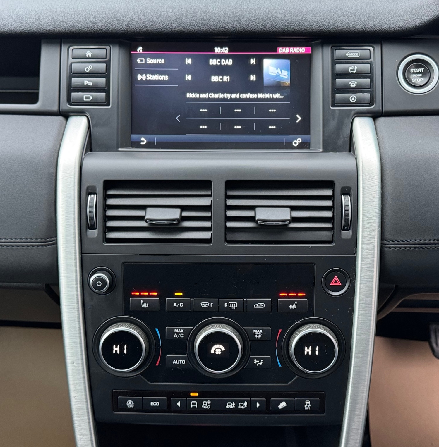 Used Land Rover Discovery Sport 2017 for sale - 76963010: Photo 17