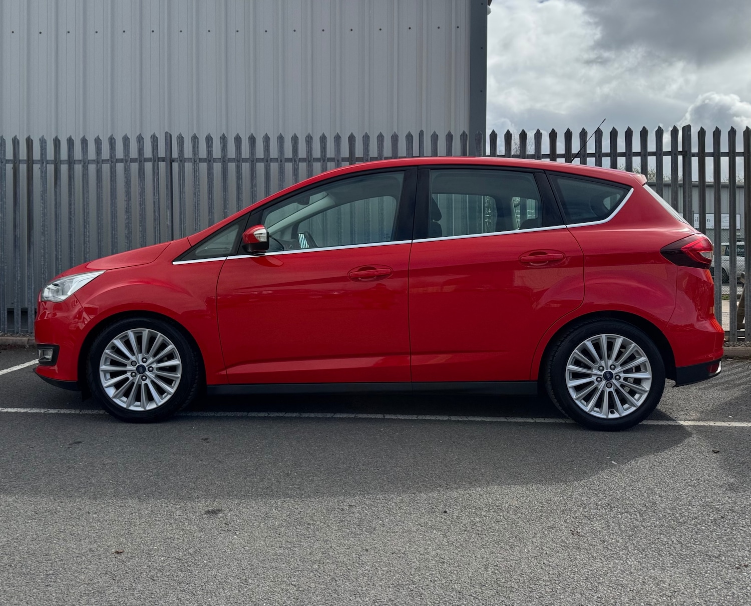 Used Ford C-Max 2016 for sale - 78083736: Photo 8