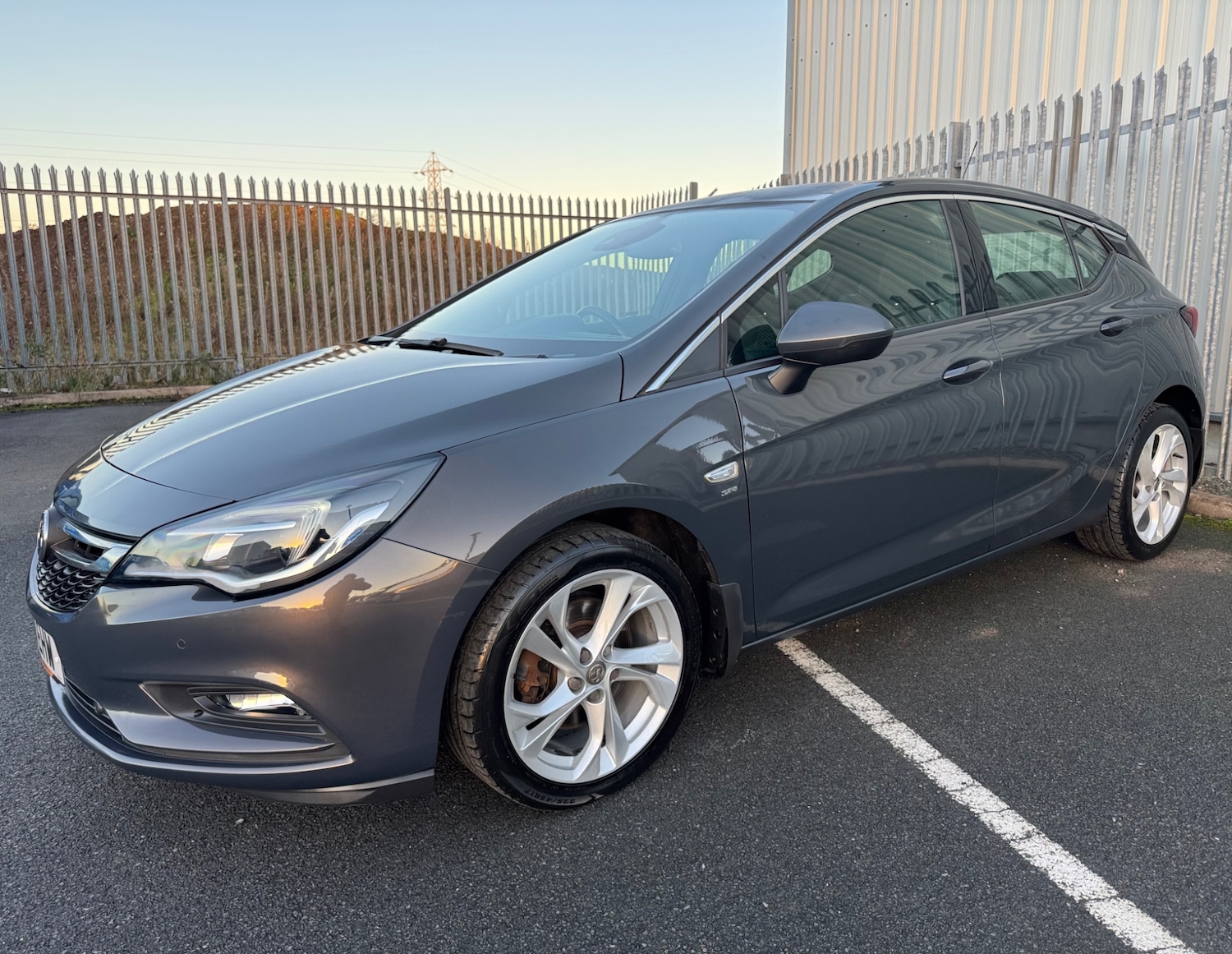 Used Vauxhall Astra 2016 for sale - 76699127: Photo 2