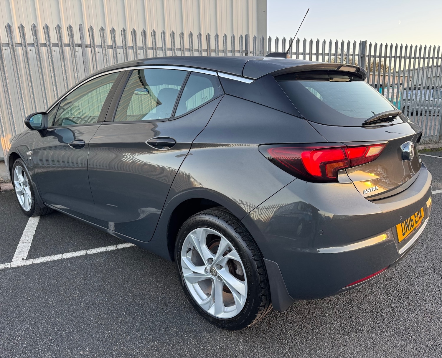 Used Vauxhall Astra 2016 for sale - 76699127: Photo 4