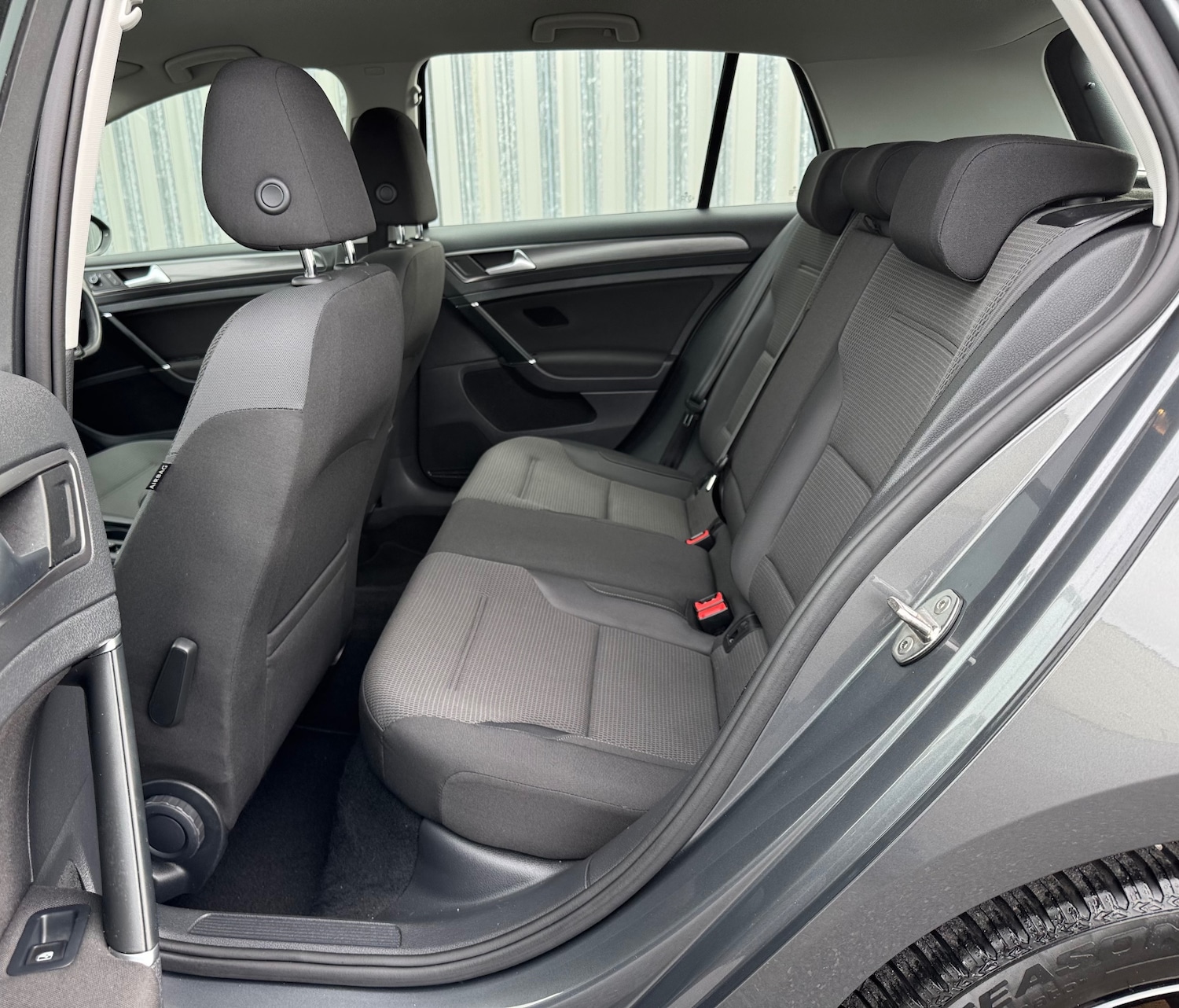 Used Volkswagen Golf 2017 for sale - 76172554: Photo 11