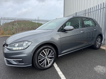 Used Volkswagen Golf 2017 for sale - 76172554: Photo