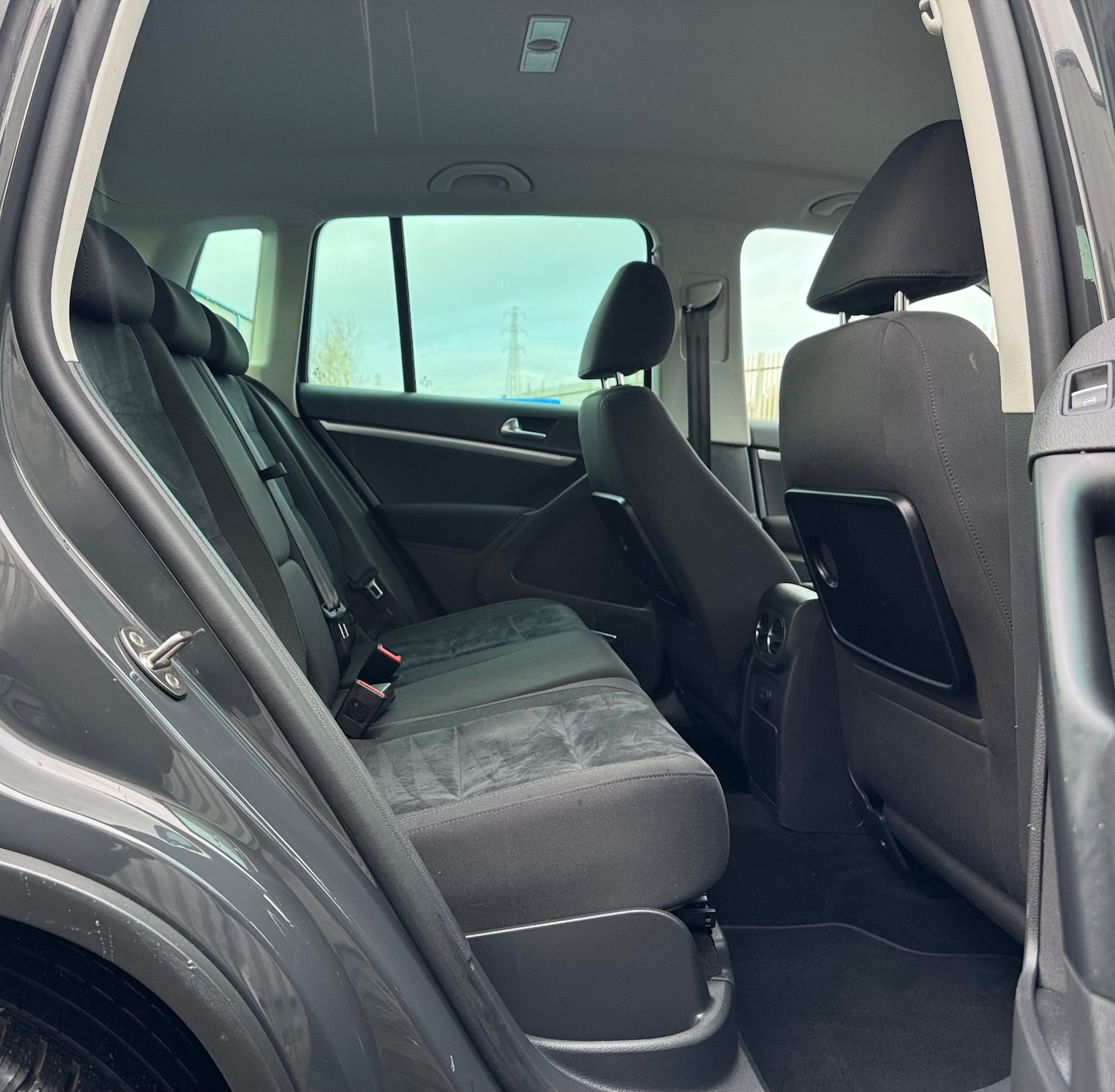 Used Volkswagen Tiguan 2016 for sale - 76799001: Photo 12