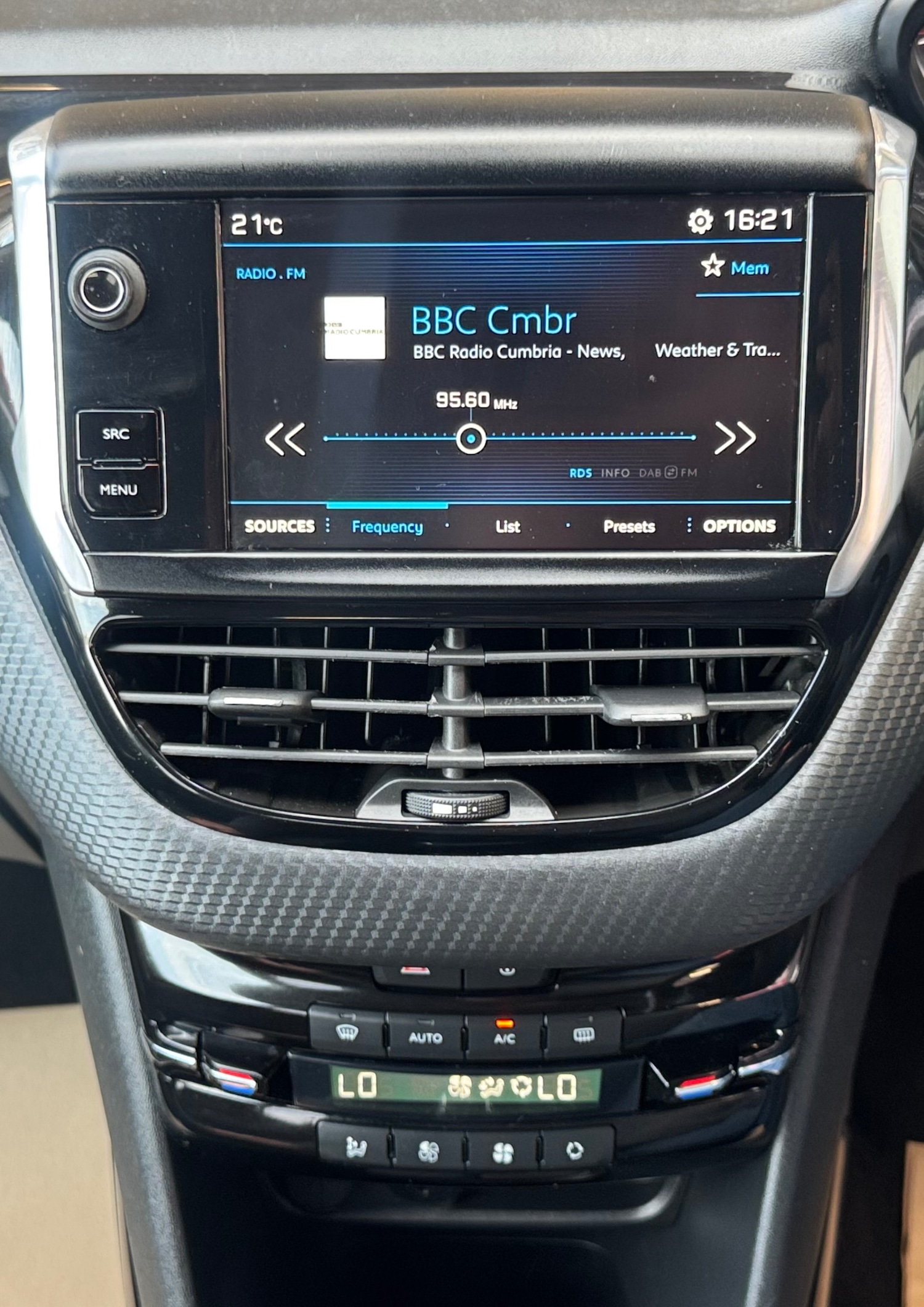 Used Peugeot 2008 2018 for sale - 78154766: Photo 15