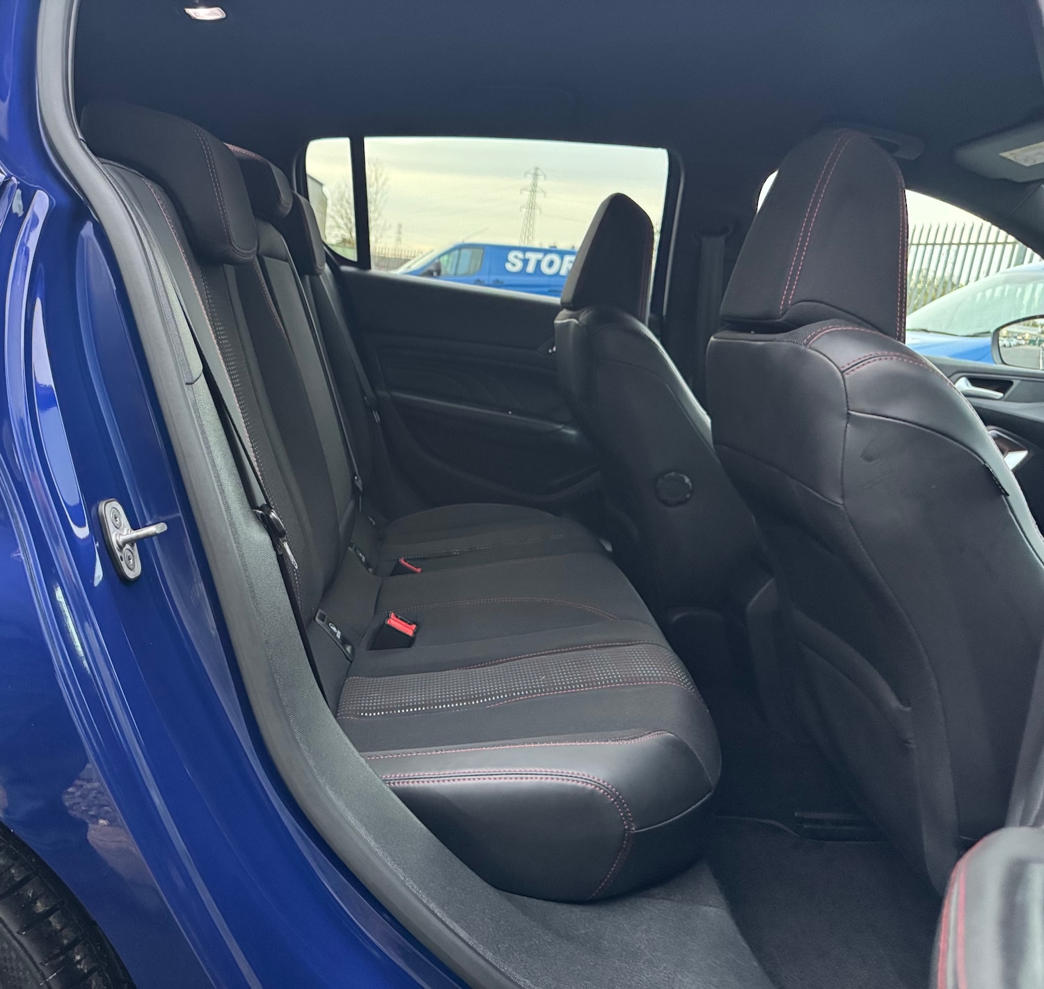 Used Peugeot 308 2017 for sale - 76559616: Photo 12