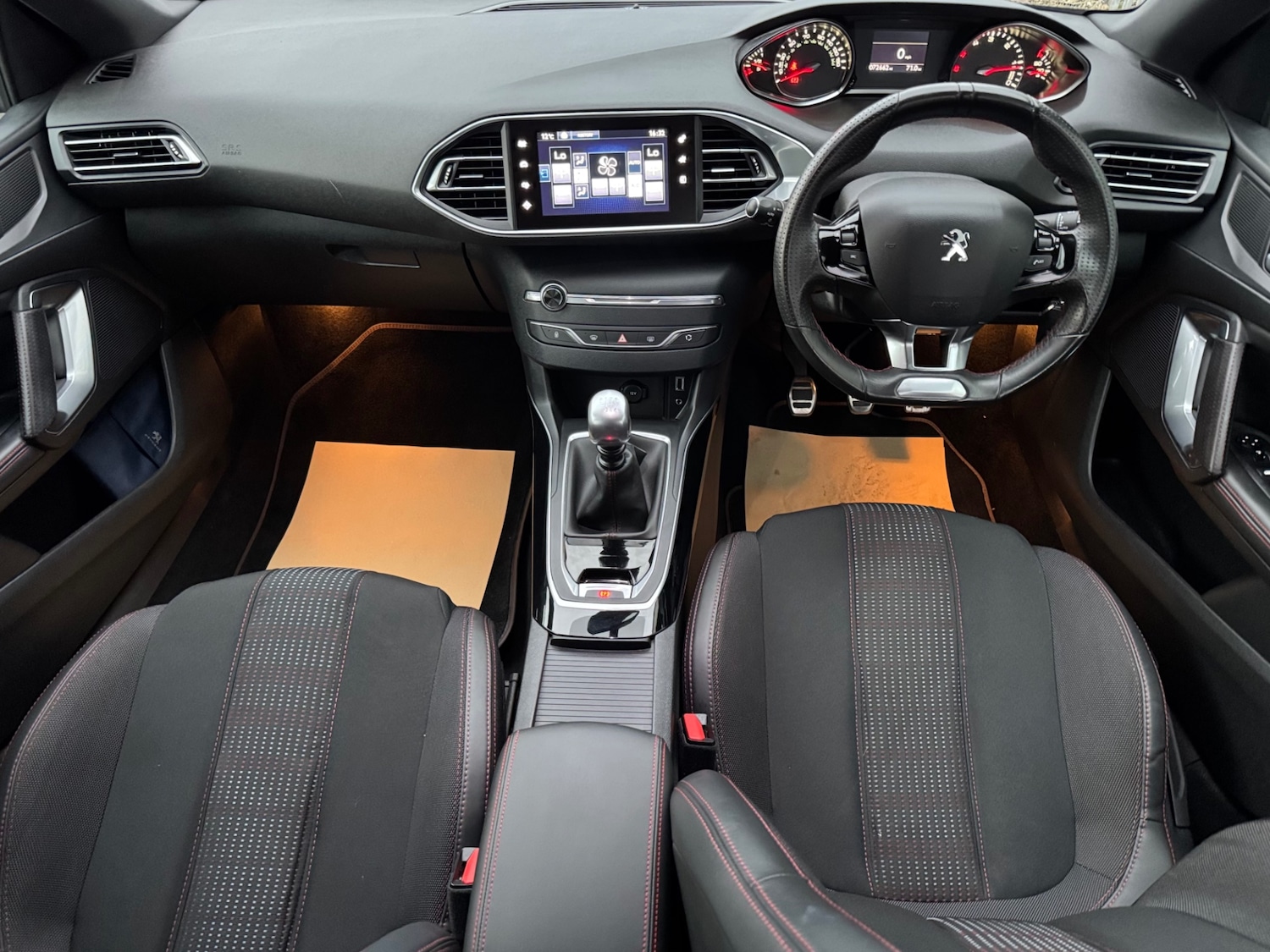 Used Peugeot 308 2017 for sale - 76559616: Photo 13