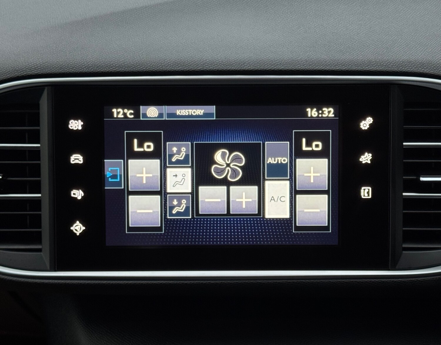 Used Peugeot 308 2017 for sale - 76559616: Photo 16