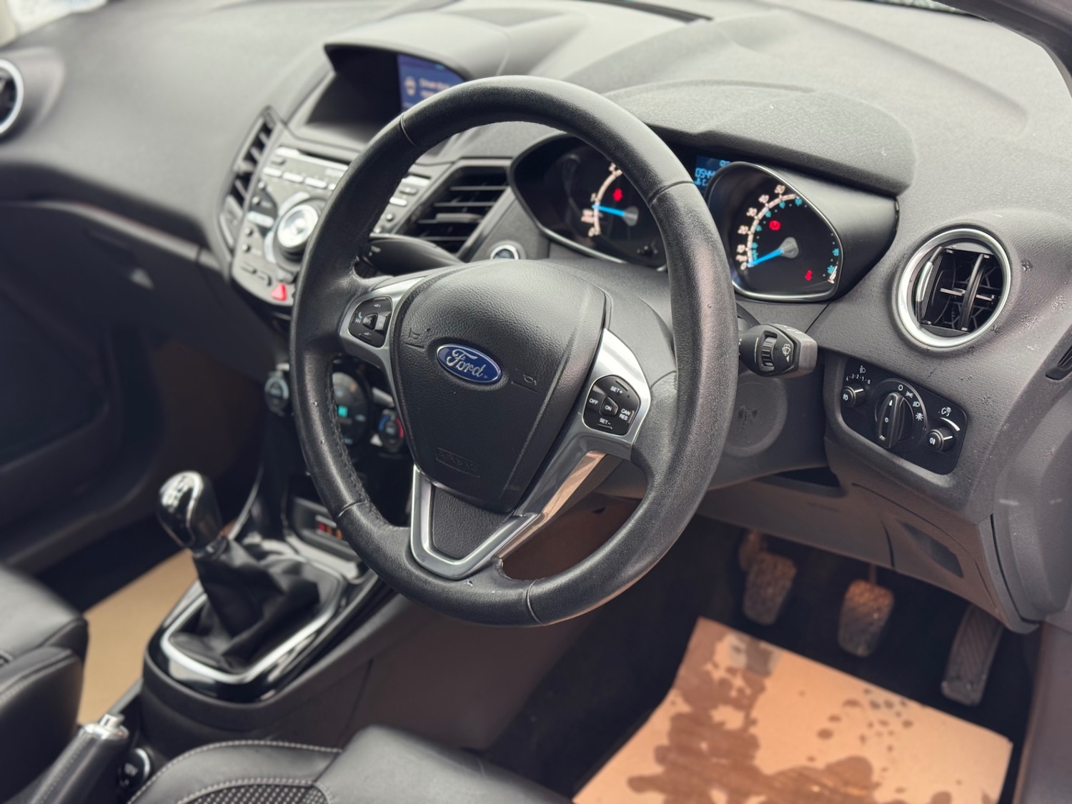 Used Ford Fiesta 2015 for sale - 78060788: Photo 14