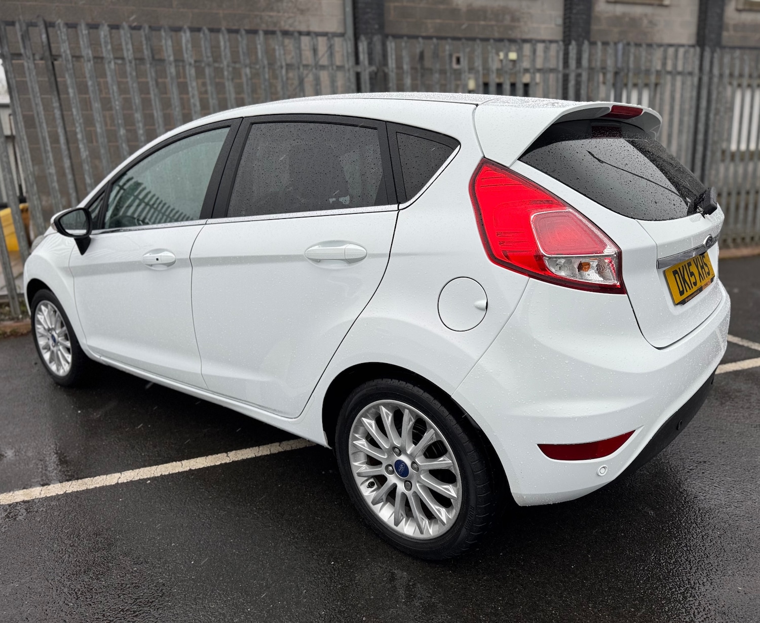 Used Ford Fiesta 2015 for sale - 78060788: Photo 4