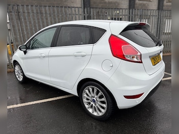 Used Ford Fiesta 2015 for sale - 78060788: Photo
