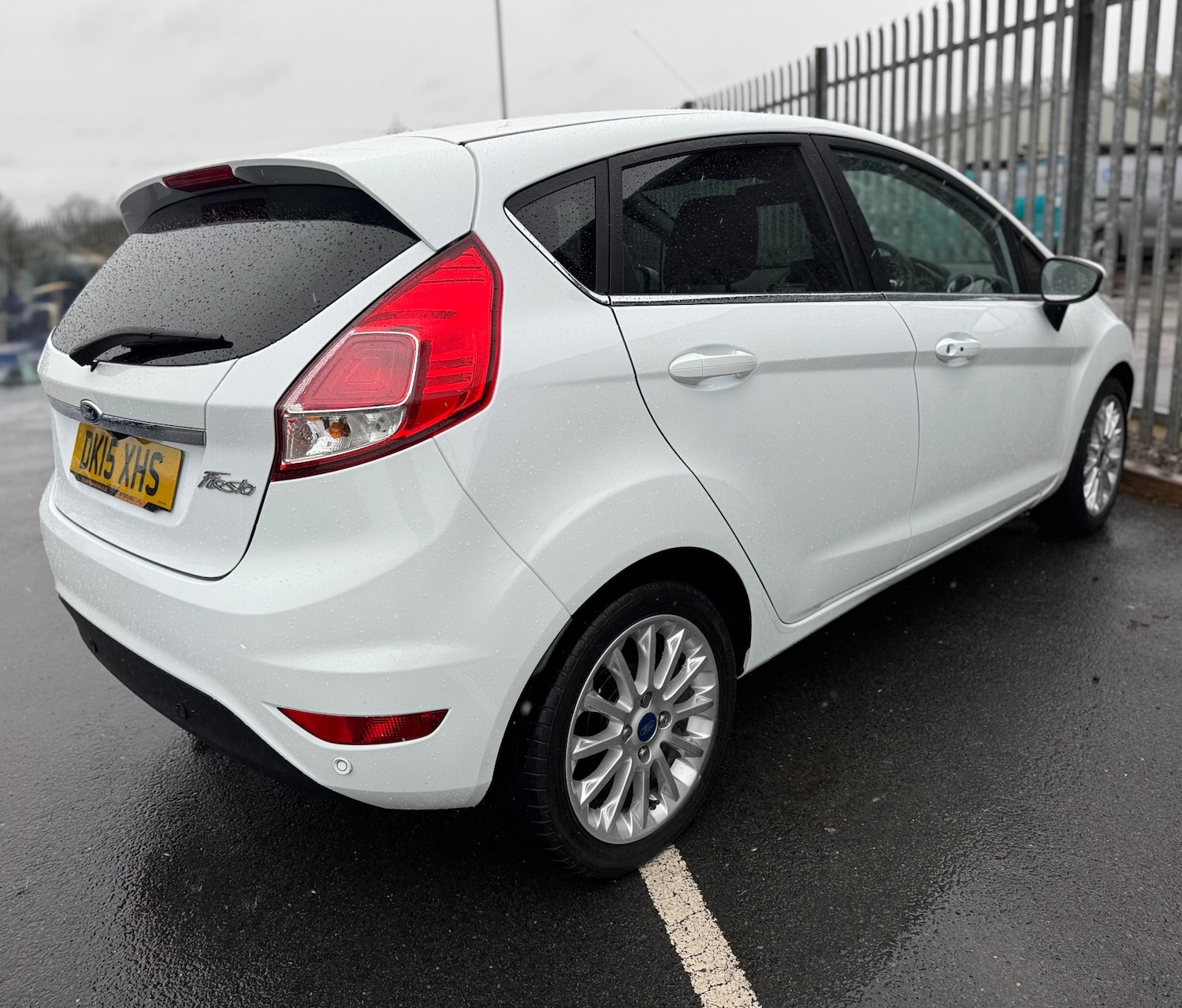 Used Ford Fiesta 2015 for sale - 78060788: Photo 5