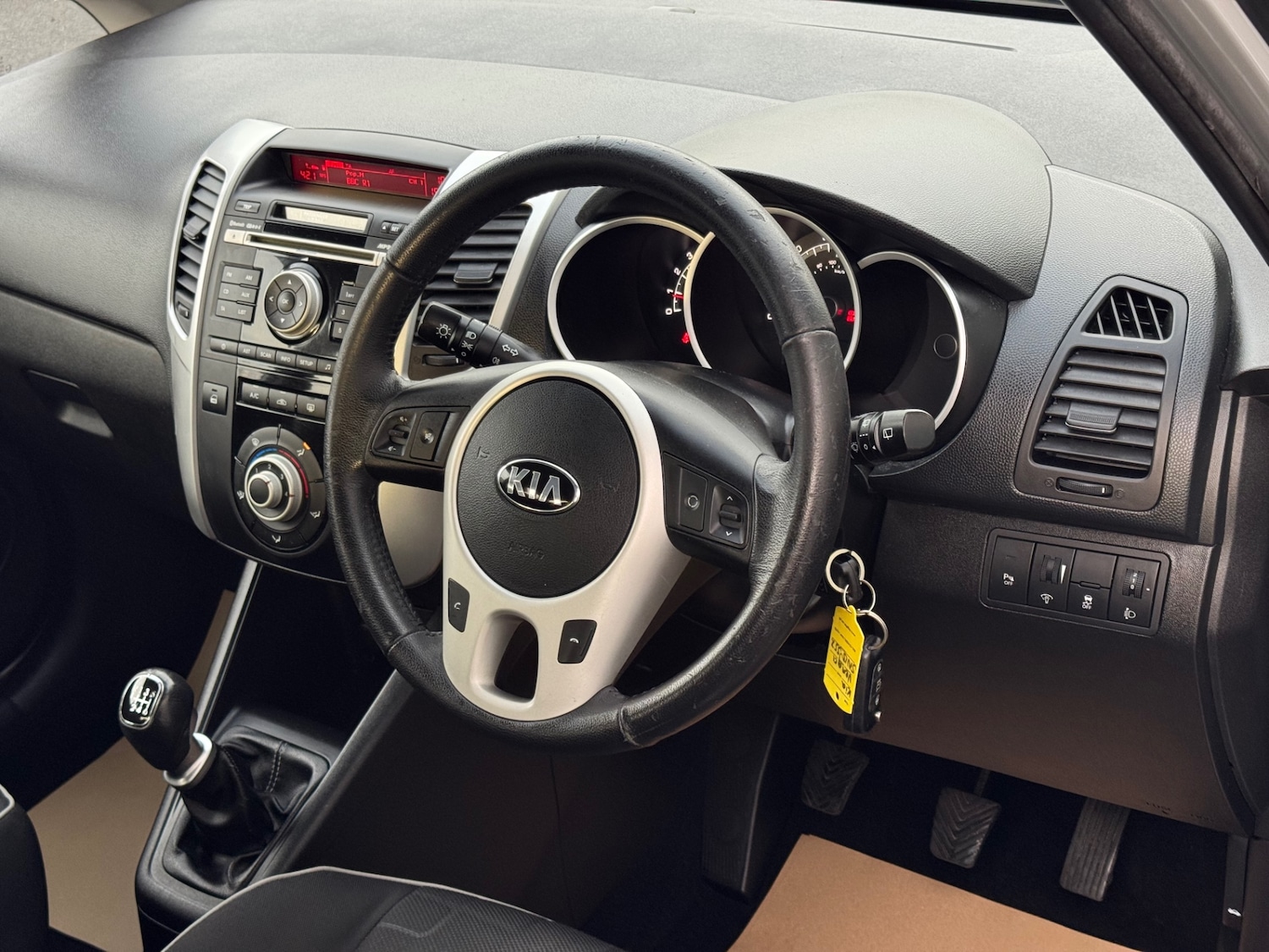 Used Kia Venga 2013 for sale - 76664564: Photo 14