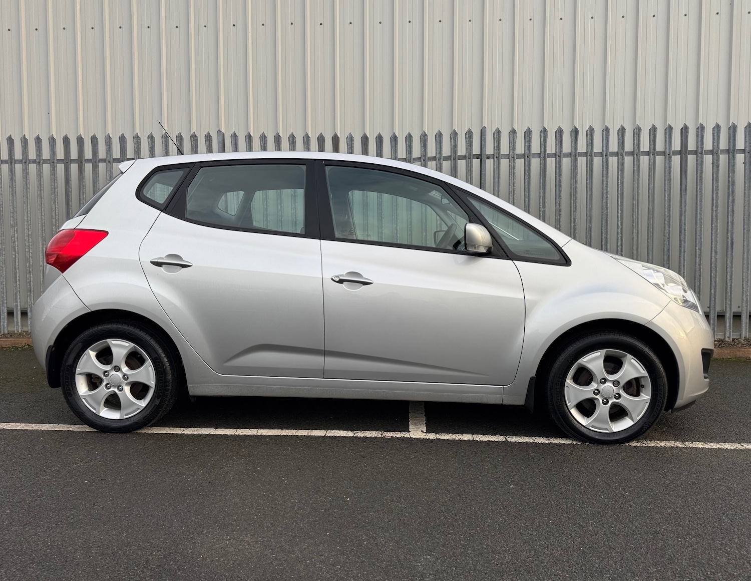 Used Kia Venga 2013 for sale - 76664564: Photo 7