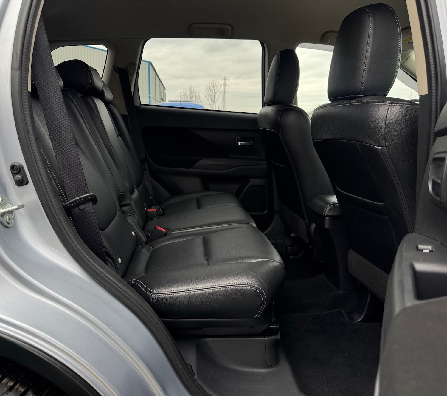 Used Mitsubishi Outlander 2017 for sale - 77505984: Photo 12