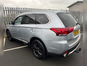 Used Mitsubishi Outlander 2017 for sale - 77505984: Photo