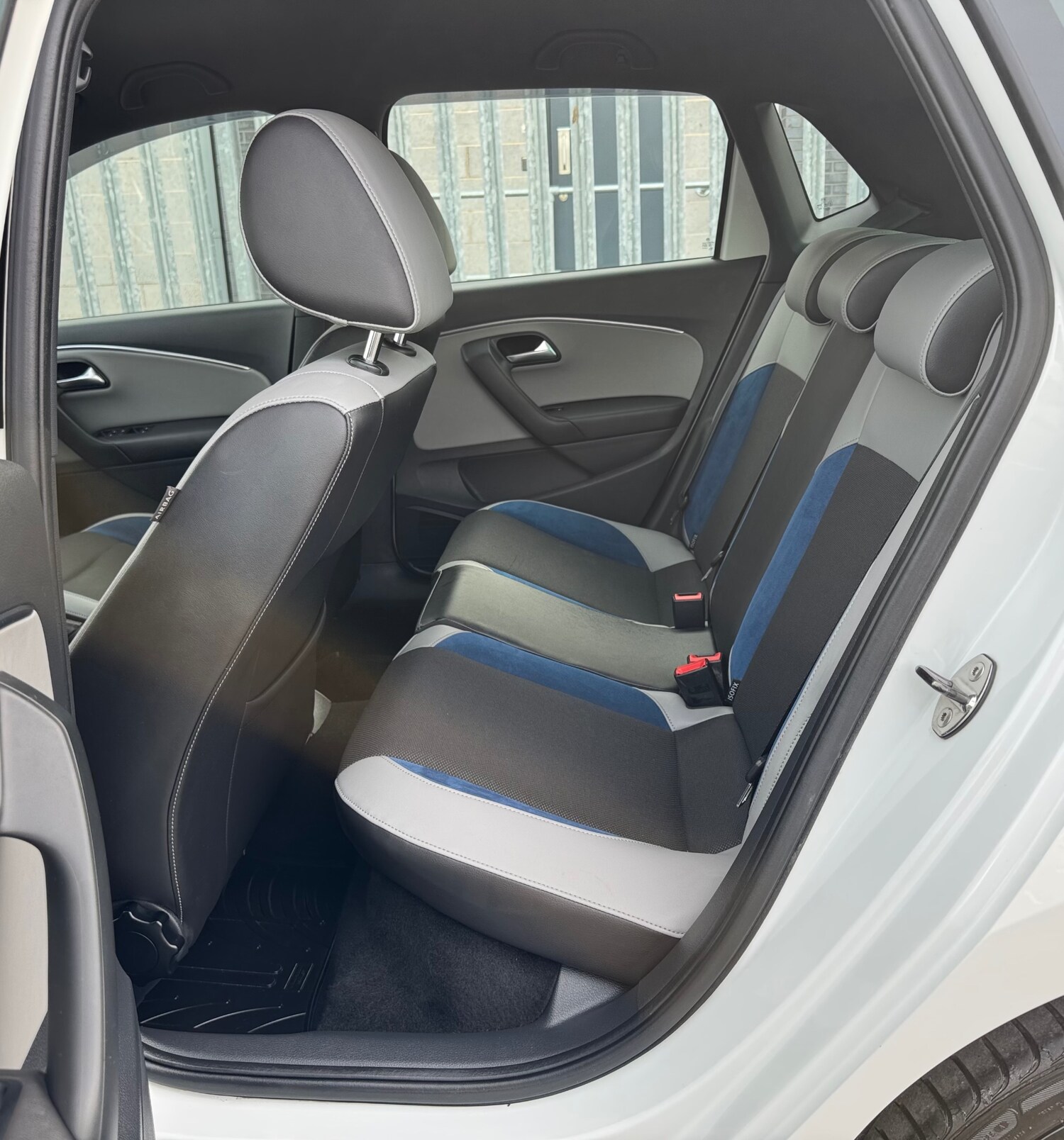 Used Volkswagen Polo 2014 for sale - 77981179: Photo 11