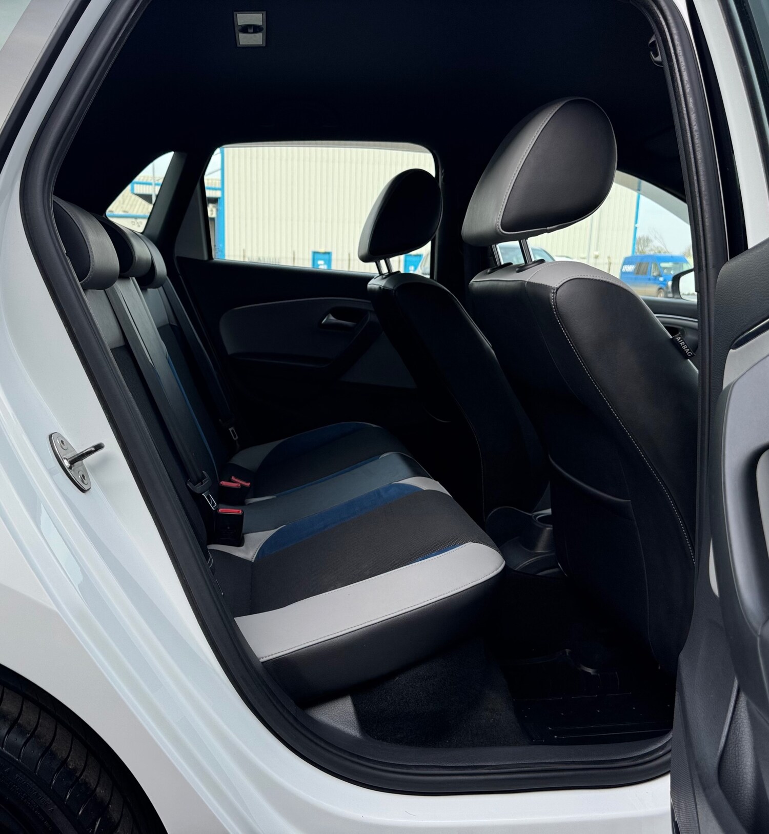 Used Volkswagen Polo 2014 for sale - 77981179: Photo 12