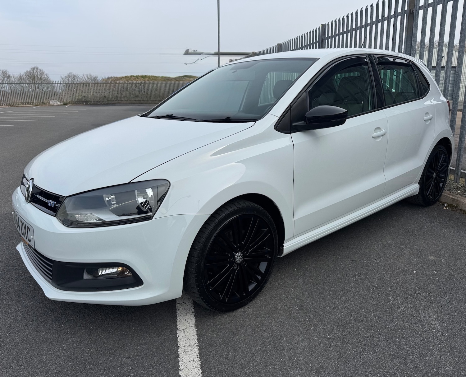 Used Volkswagen Polo 2014 for sale - 77981179: Photo 2