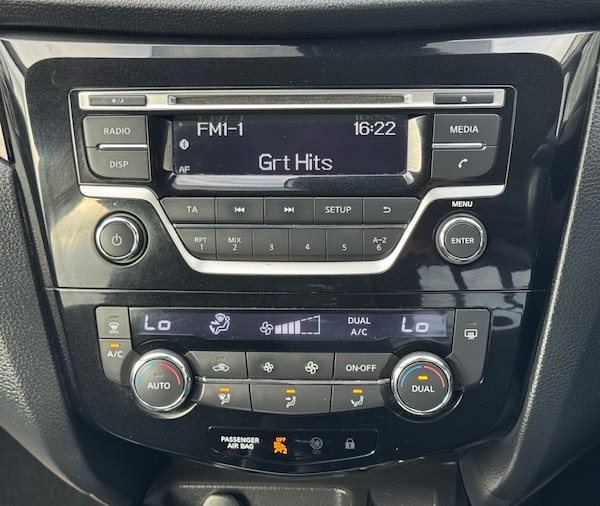 Used Nissan Qashqai 2015 for sale - 76224405: Photo 15