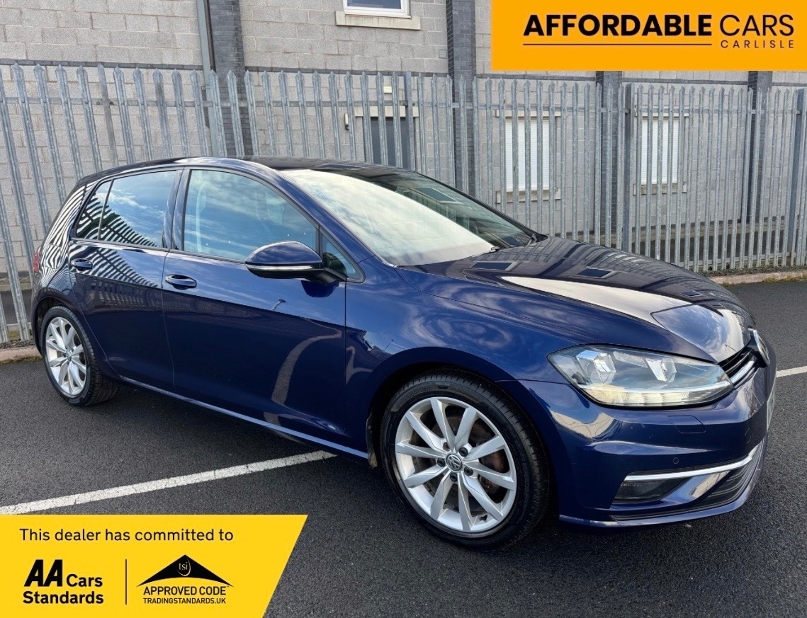 Used Volkswagen Golf 2017 for sale - 77890155: Photo 1