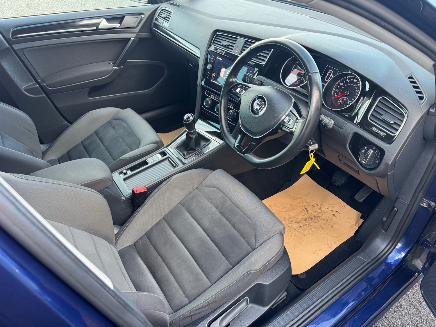 Used Volkswagen Golf 2017 for sale - 77890155: Photo 9