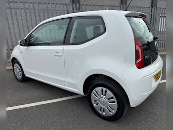 Used Volkswagen up! 2015 for sale - 75855999: Photo