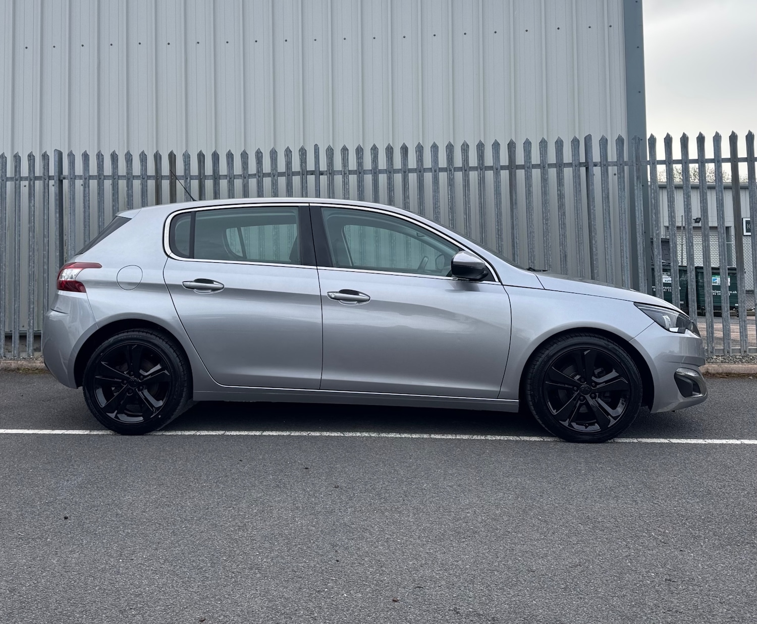 Used Peugeot 308 2014 for sale - 78134813: Photo 7