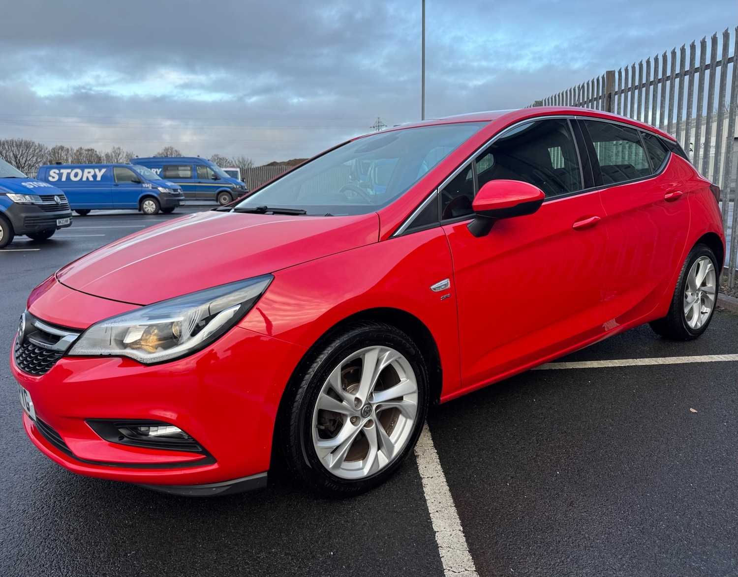 Used Vauxhall Astra 2018 for sale - 76848567: Photo 2