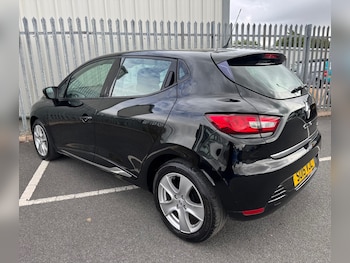 Used Renault Clio 2015 for sale - 79359525: Photo