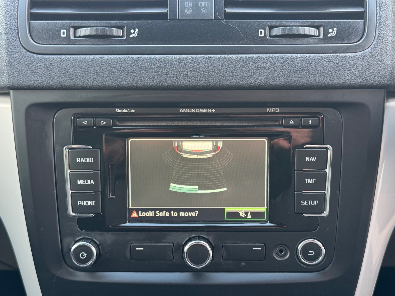 Used Skoda Yeti 2012 for sale - 76863684: Photo 18