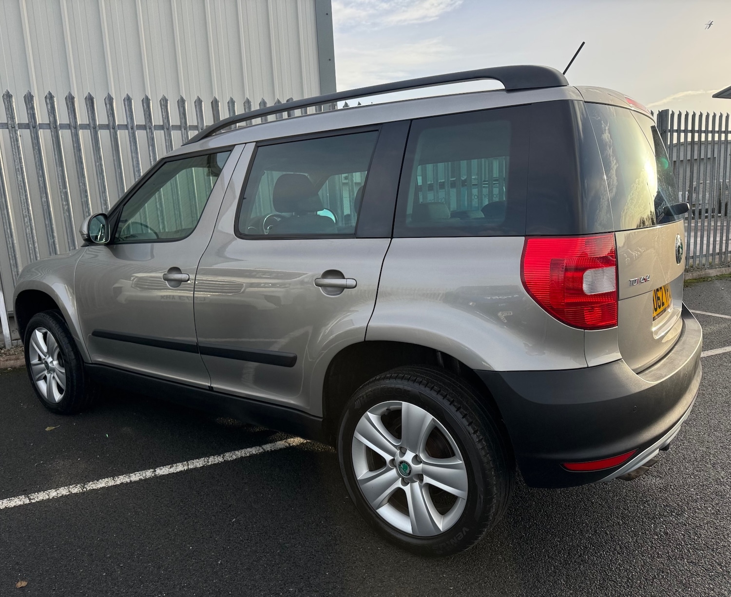 Used Skoda Yeti 2012 for sale - 76863684: Photo 4