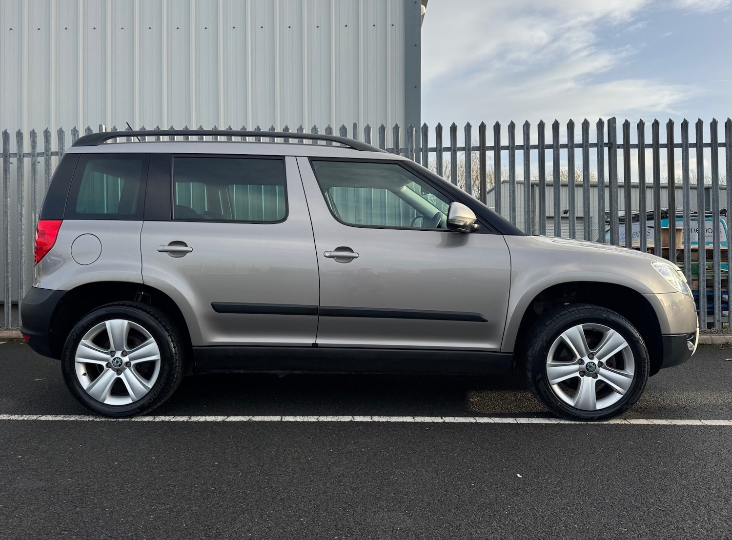 Used Skoda Yeti 2012 for sale - 76863684: Photo 7