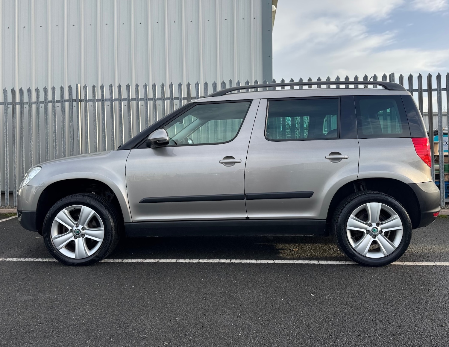 Used Skoda Yeti 2012 for sale - 76863684: Photo 8