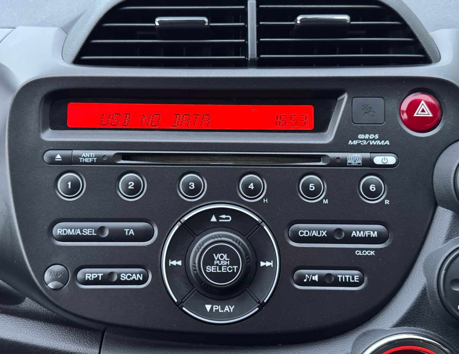 Used Honda Jazz 2015 for sale - 76536364: Photo 16