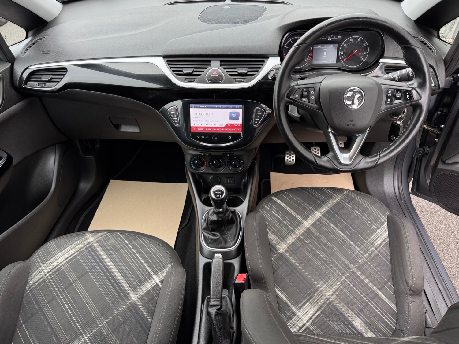 Used Vauxhall Corsa 2015 for sale - 76292799: Photo 13