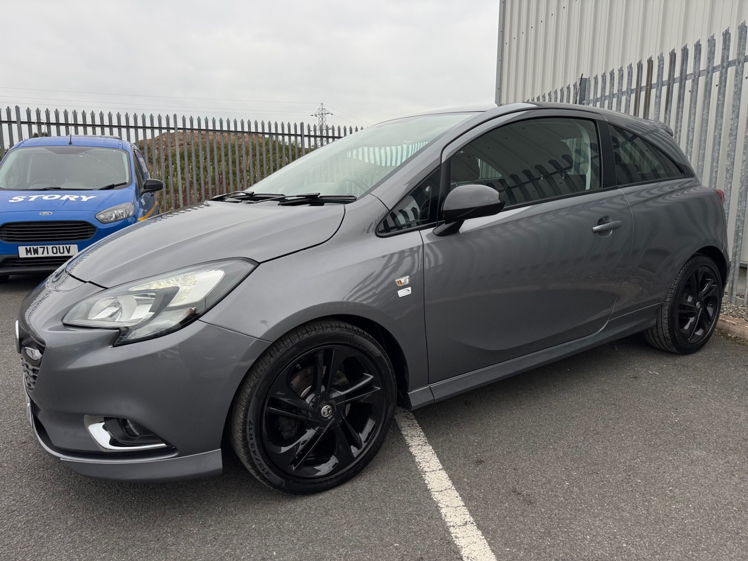 Used Vauxhall Corsa 2015 for sale - 76292799: Photo 2