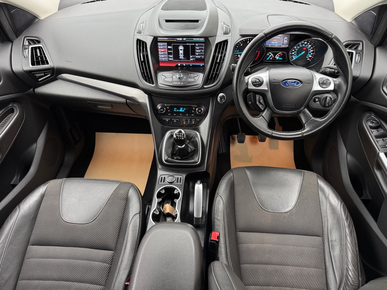 Used Ford Kuga 2016 for sale - 76686916: Photo 13