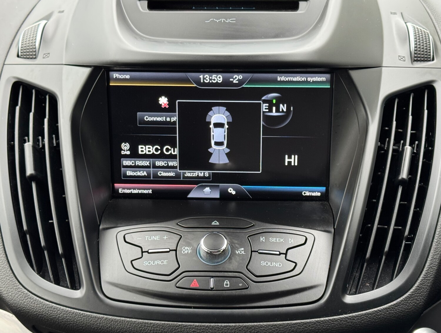 Used Ford Kuga 2016 for sale - 76686916: Photo 18