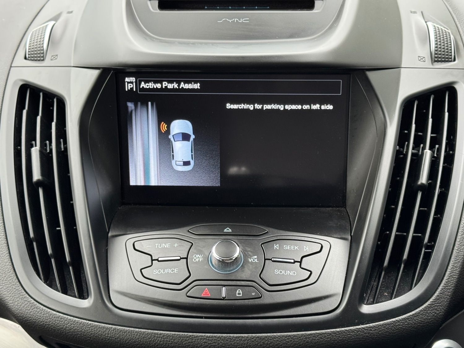 Used Ford Kuga 2016 for sale - 76686916: Photo 19