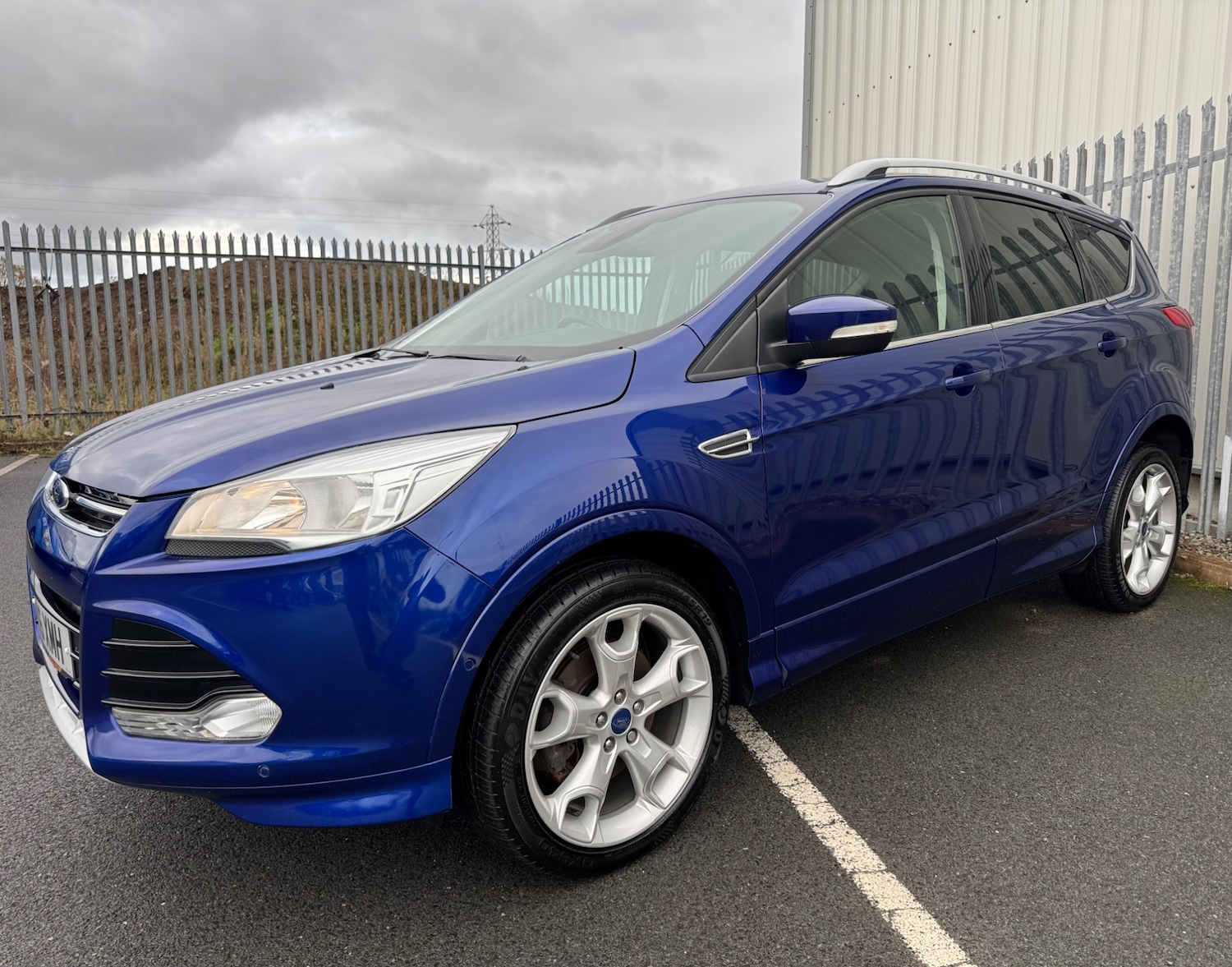 Used Ford Kuga 2016 for sale - 76686916: Photo 2