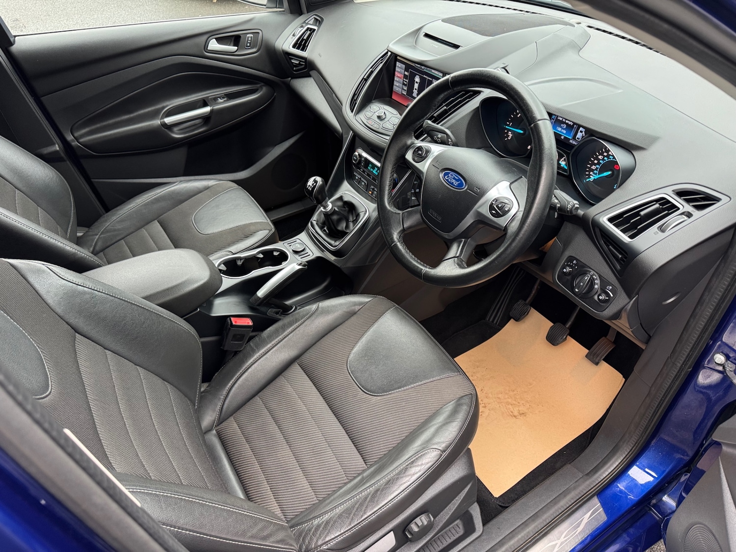 Used Ford Kuga 2016 for sale - 76686916: Photo 9