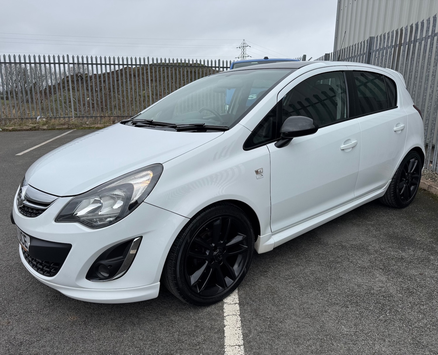 Used Vauxhall Corsa 2014 for sale - 77643451: Photo 2