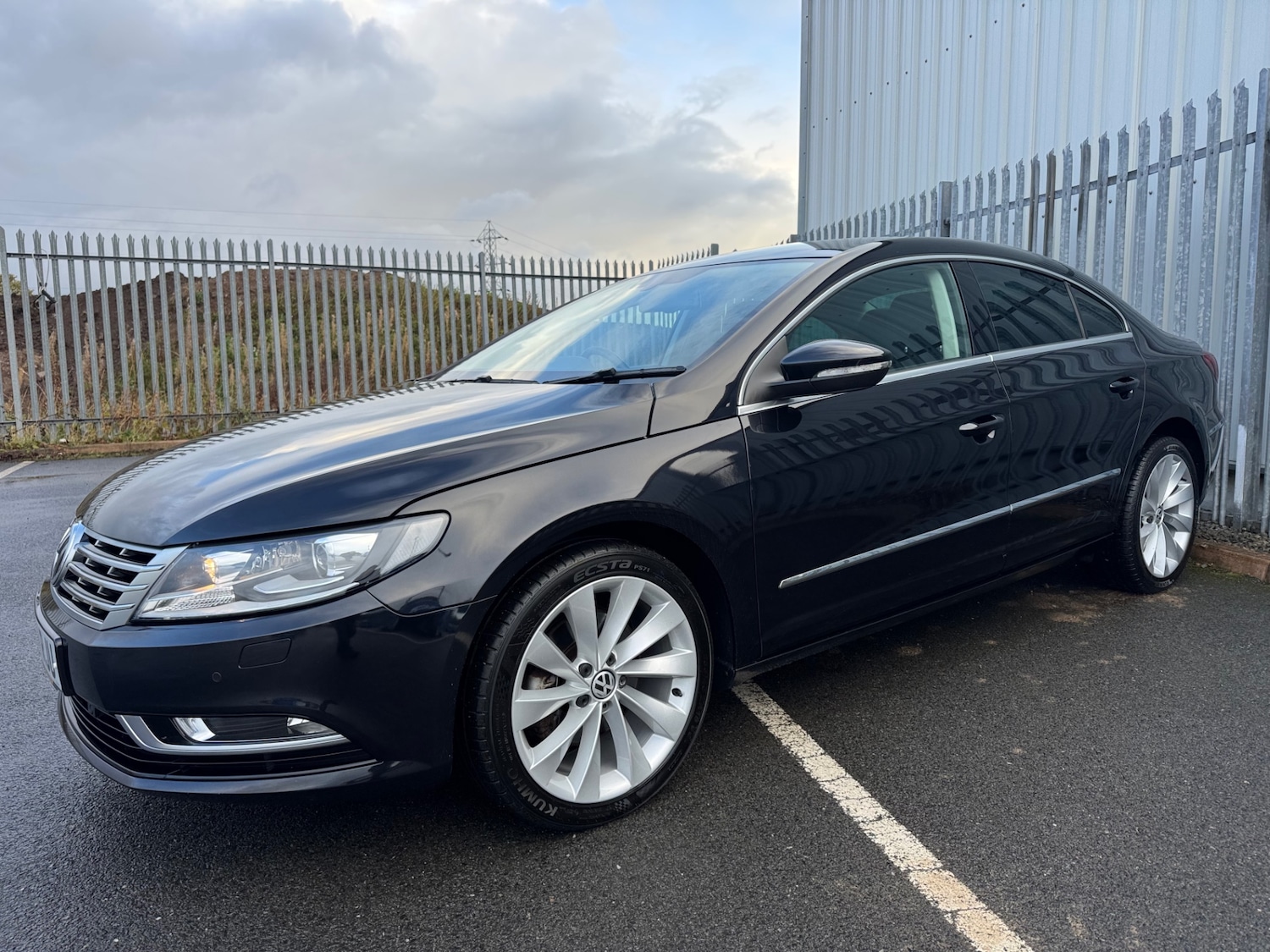 Used Volkswagen CC 2014 for sale - 76439698: Photo 2