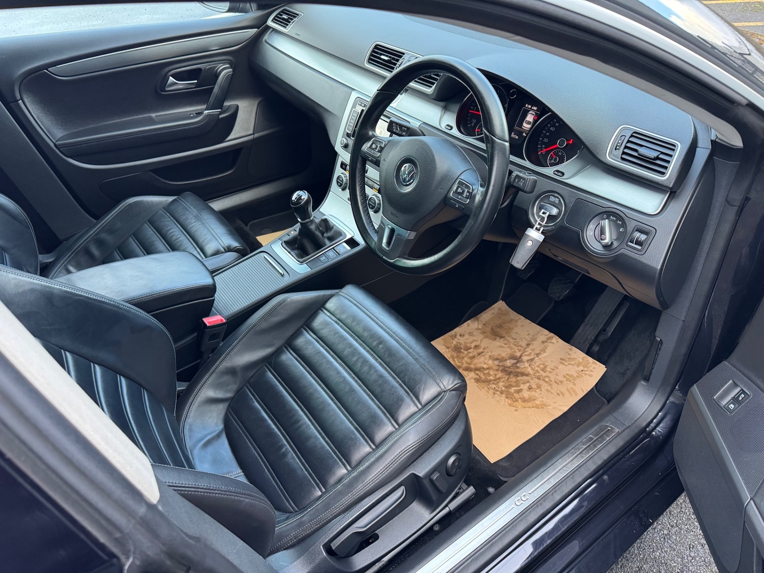 Used Volkswagen CC 2014 for sale - 76439698: Photo 9